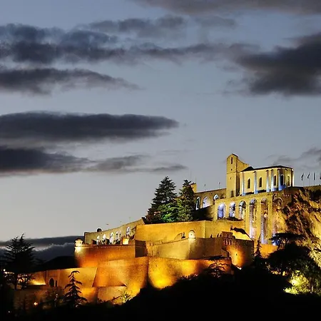 Chaleureux Au Calme Avec Vue Apaisante Sisteron